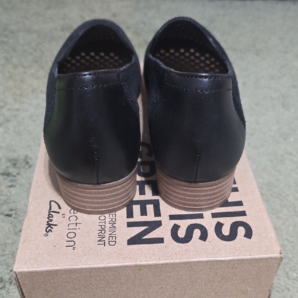 Clarks Women's Black Perforated Loafers - Picture 5 of 7